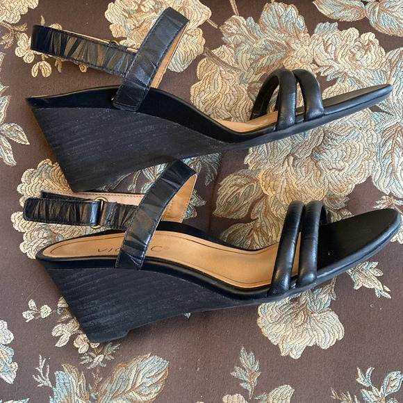 Vionic Emmy Wedge Heel Black Sandals Velcro Strap Strappy Sandals Size 6.5 - Picture 6 of 9